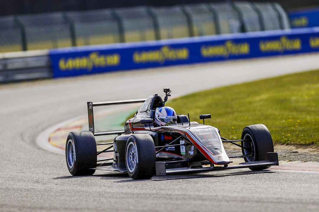 Pinnacle Motorsport and Alex Dunne storm to podium at Spanish F4 season opener