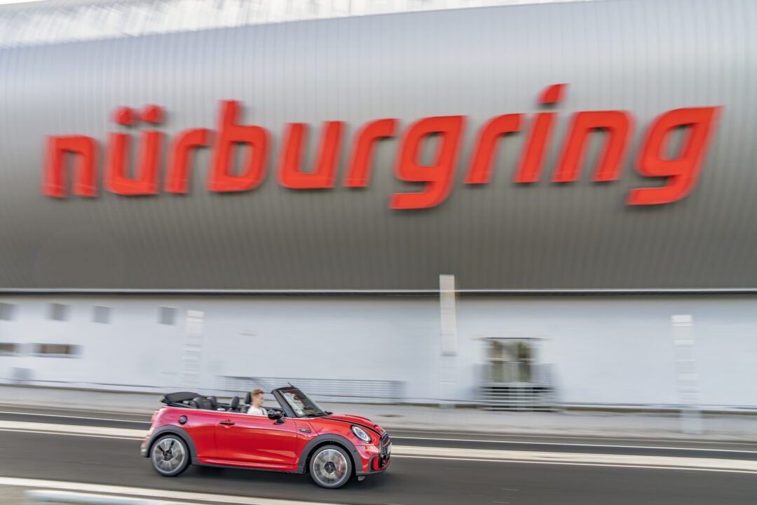 MINI John Cooper Works Convertible for 24 hours at the Nürburgring