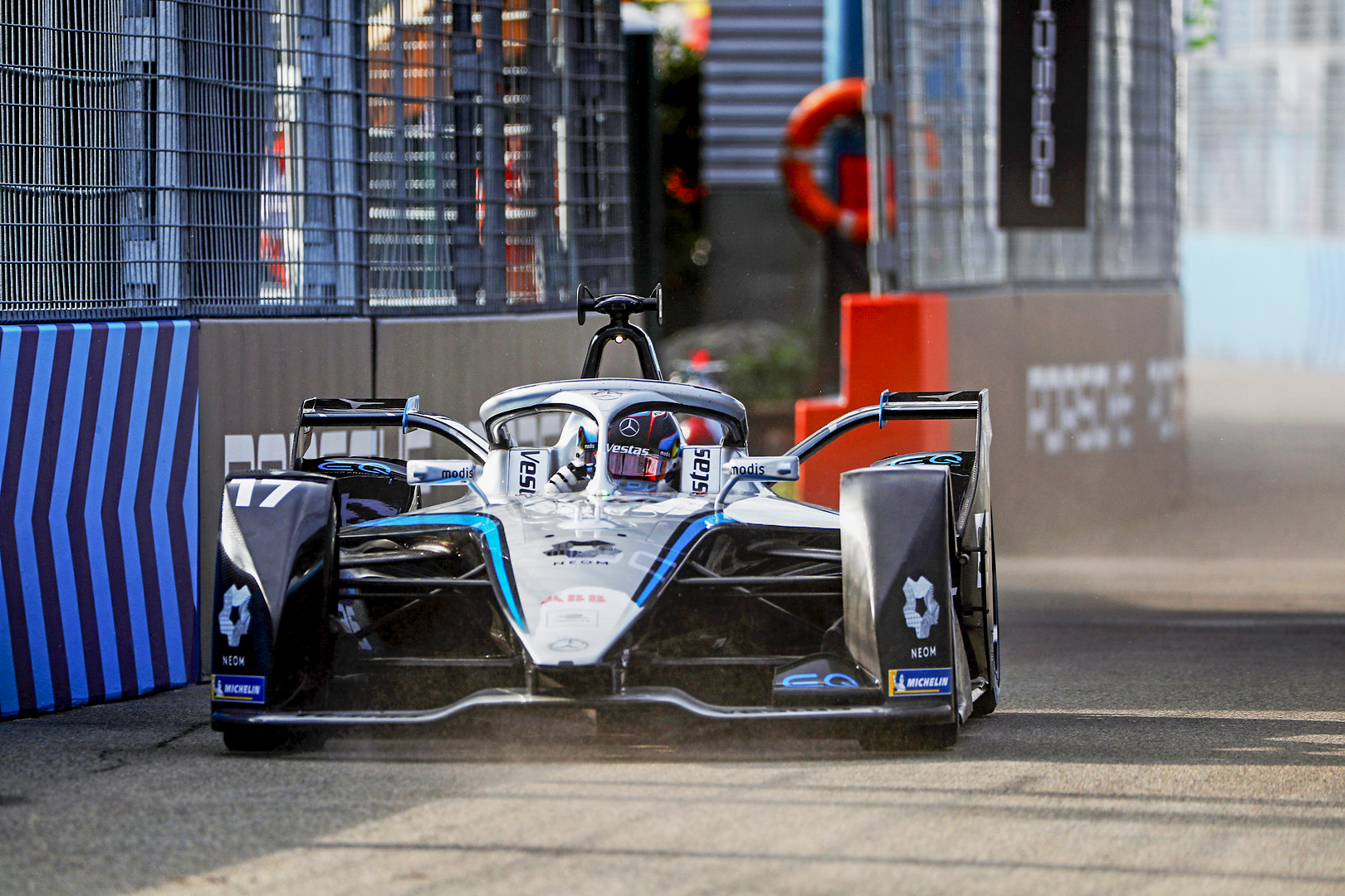 Disappointing debut for the Mercedes-EQ Formula E Team on the streets of New York City