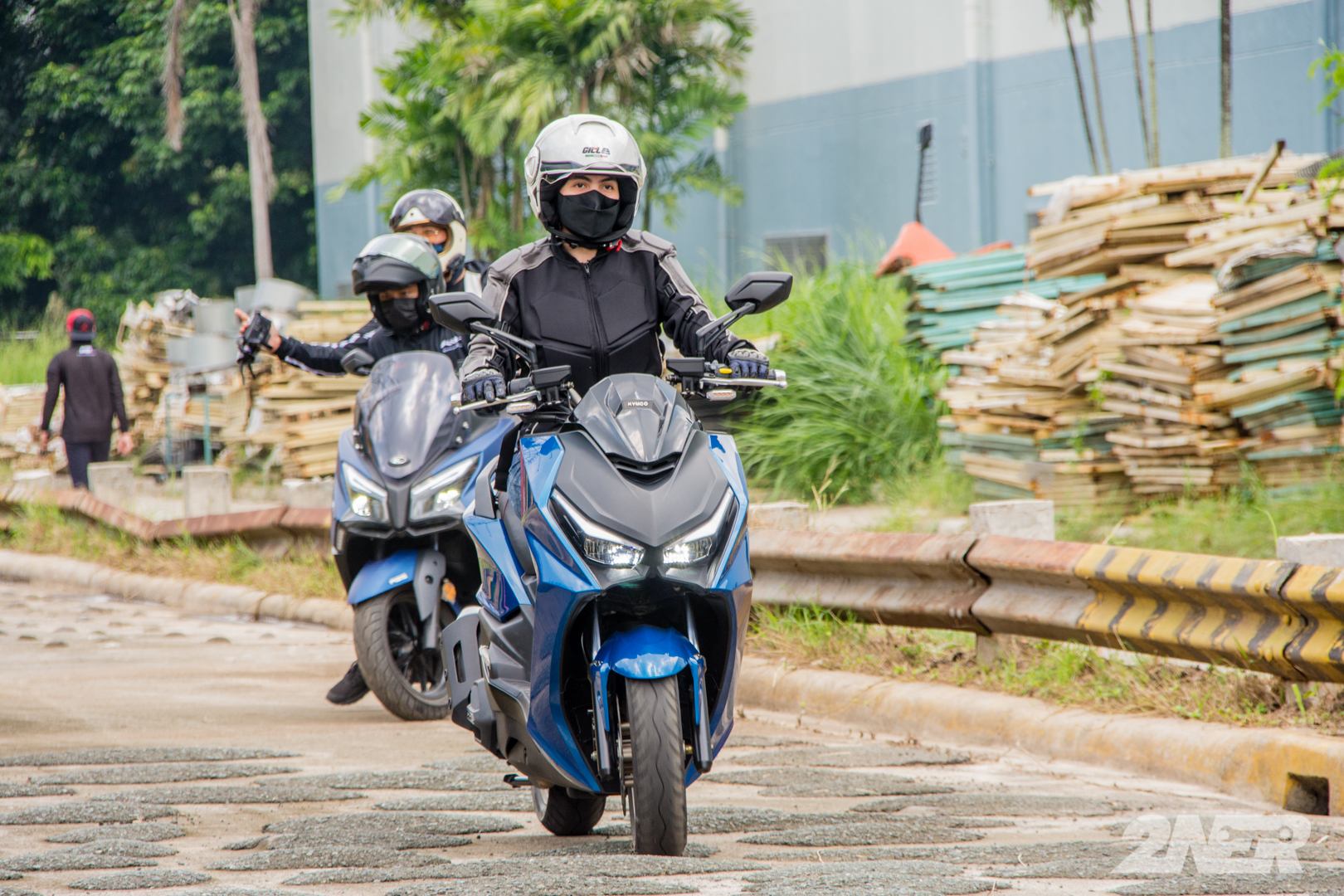 KYMCO launches the new variant of KRV to the market, the KRV180i DDS - 2Ner