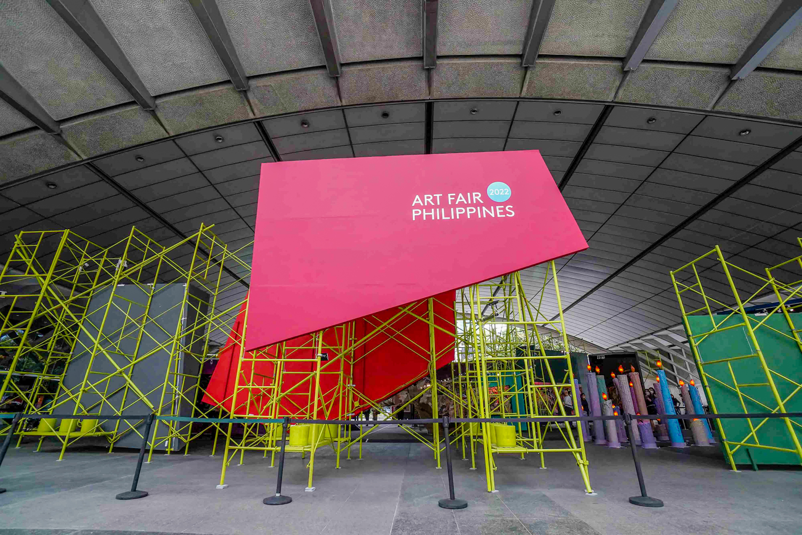 New Yorkbased new media artist Jeremy Couillard work enhanced by LG