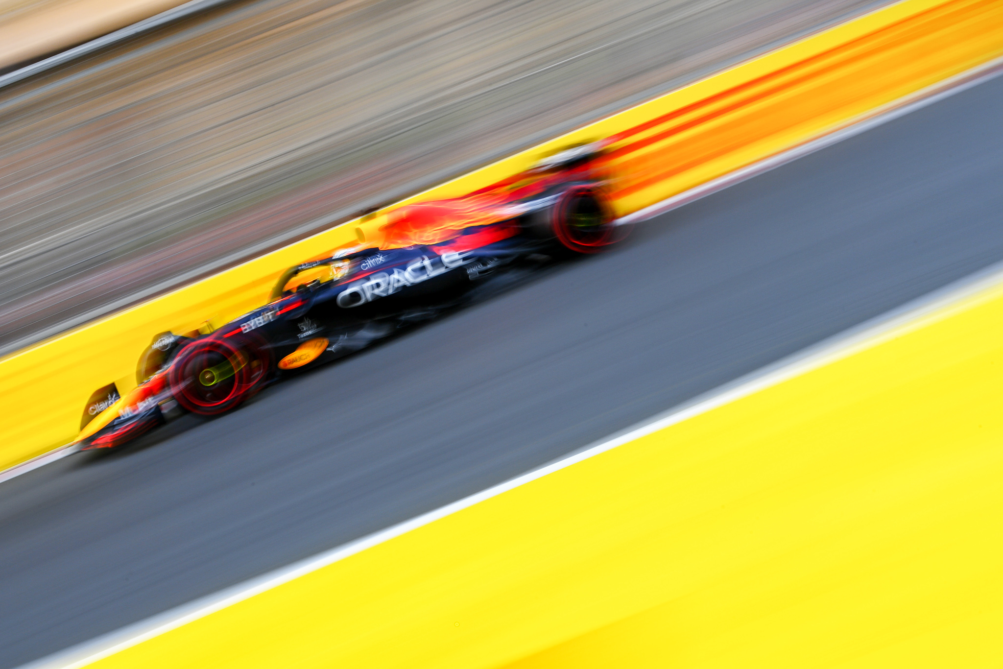 Oracle Red Bull Racing’s Pérez and Verstappen poised for Sunday charge at Azerbaijan GP