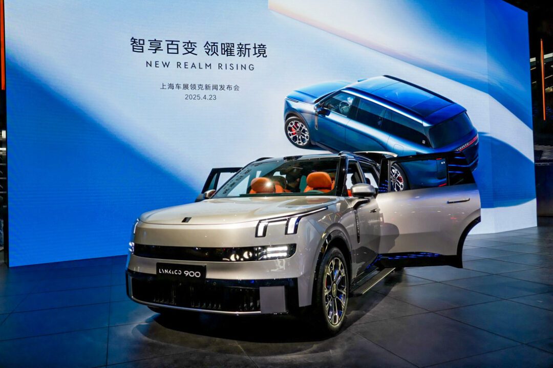 Lynk & Co 900 Makes Grand Debut at 2025 Shanghai Auto Show