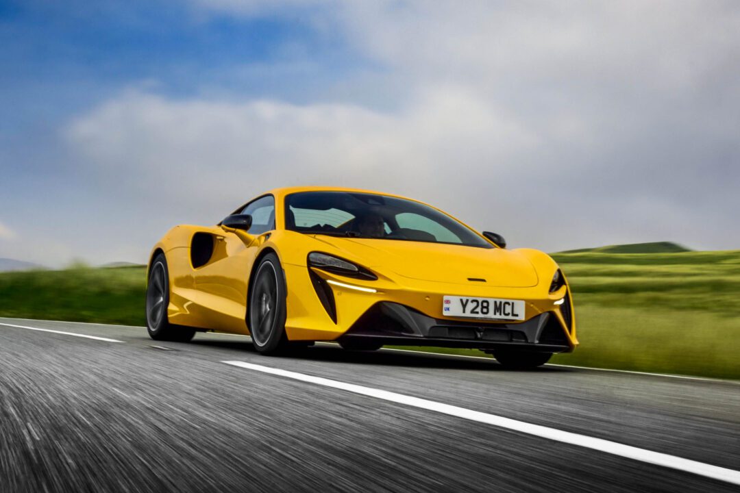 McLaren Artura Outpaces the Competition to Win Britain’s Best Driver’s Car